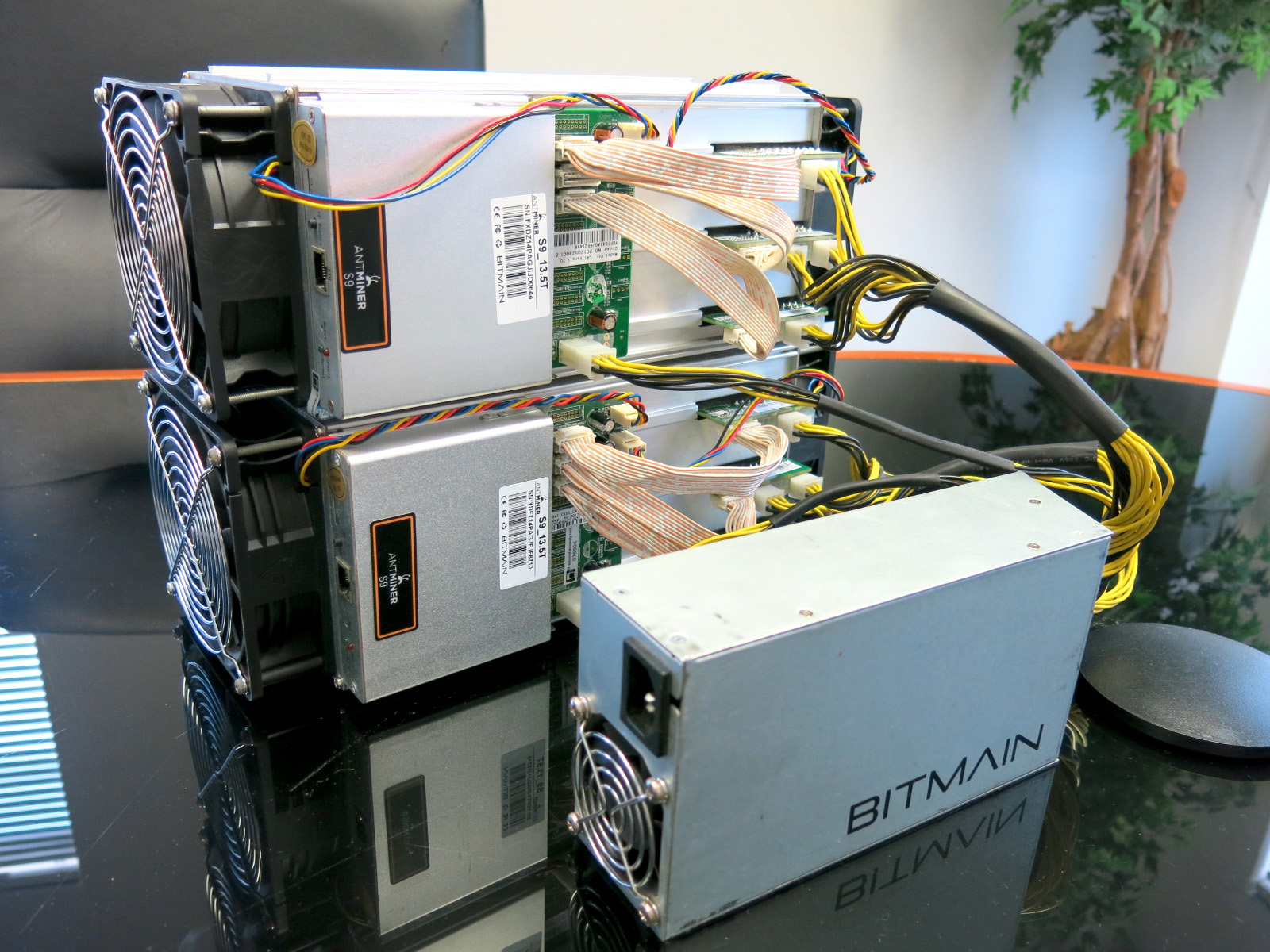 Antminer s21 hydro 335 th s. Bitmain Antminer s9 Dual. Antminer s9 Dual. ASIC s9 Dual. Antminer s9dual 22th/s.